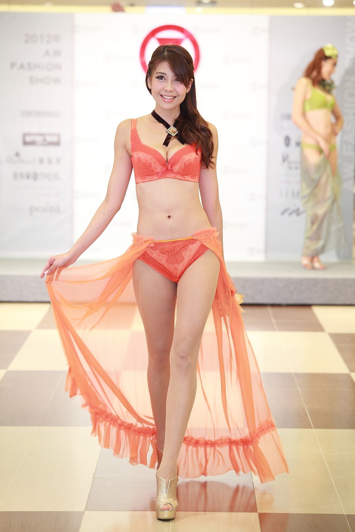 [Fashion Show] 曼黛瑪蓮.莎薇華哥爾 国产模特美女图片